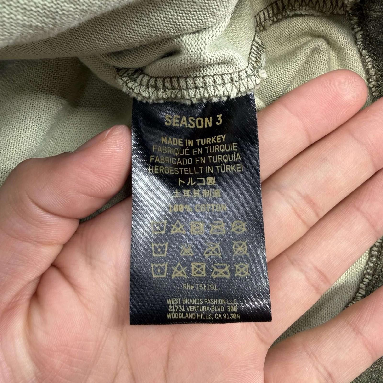 Yeezy Yeezy Season 3 Moto Crew L/S M New with Tags D9303 Size US M / EU 48-50 / 2 - 4 Thumbnail