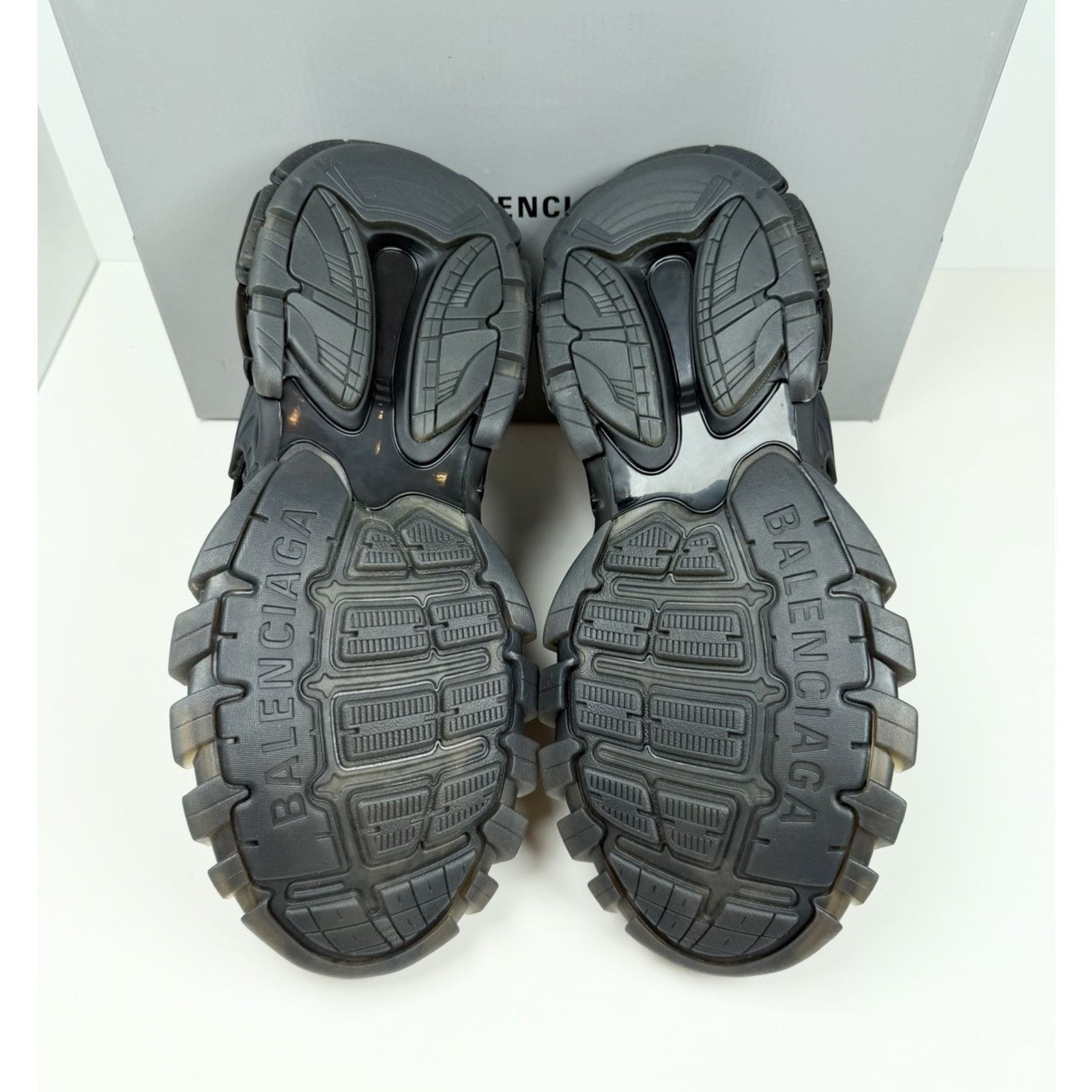 Balenciaga Size 47EU/14US - Balenciaga Track.2 Triple Black NEW Size US 14 / EU 47 - 8 Thumbnail