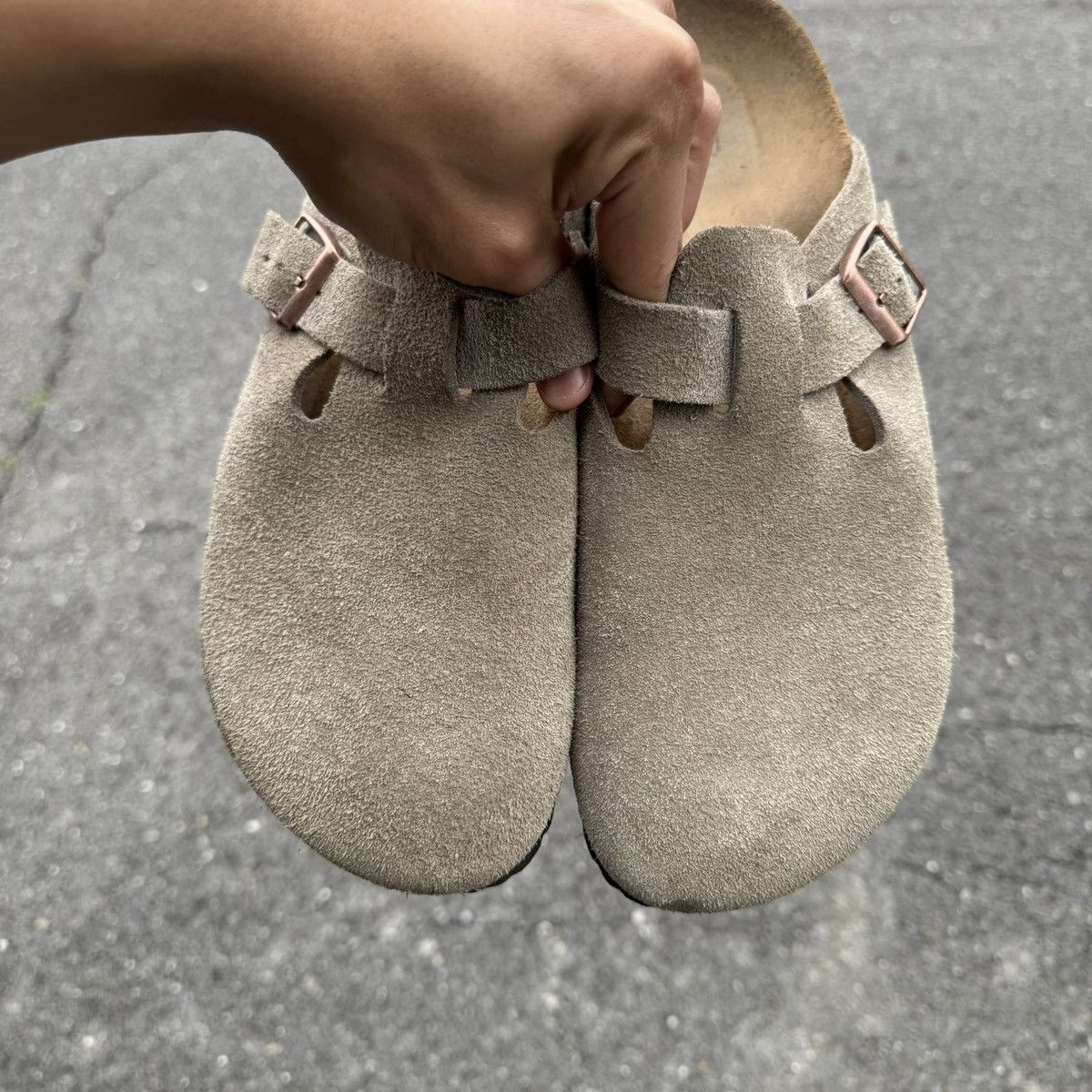 Birkenstock Birkenstock boston taupe suede clogs Size US 10 / EU 43 - 3 Thumbnail