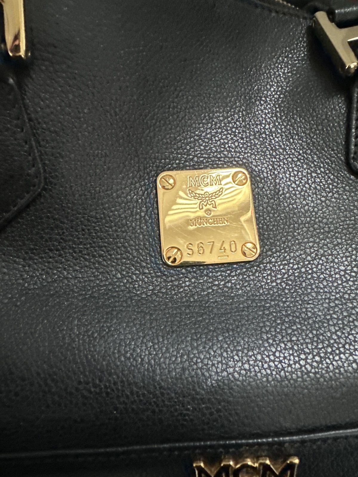 MCM MCM Black Pebble Leather Boston Satchel w/ Gold Hardware Size ONE SIZE - 10 Thumbnail