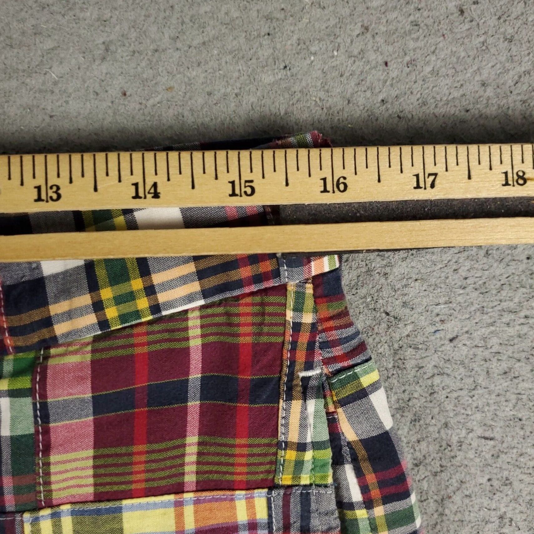 Brooks Brothers VINTAGE Brooks Brothers Shorts Men Size 33 Flat Front Chino Plaid Casual Classic Blue Size US 33 - 4 Thumbnail