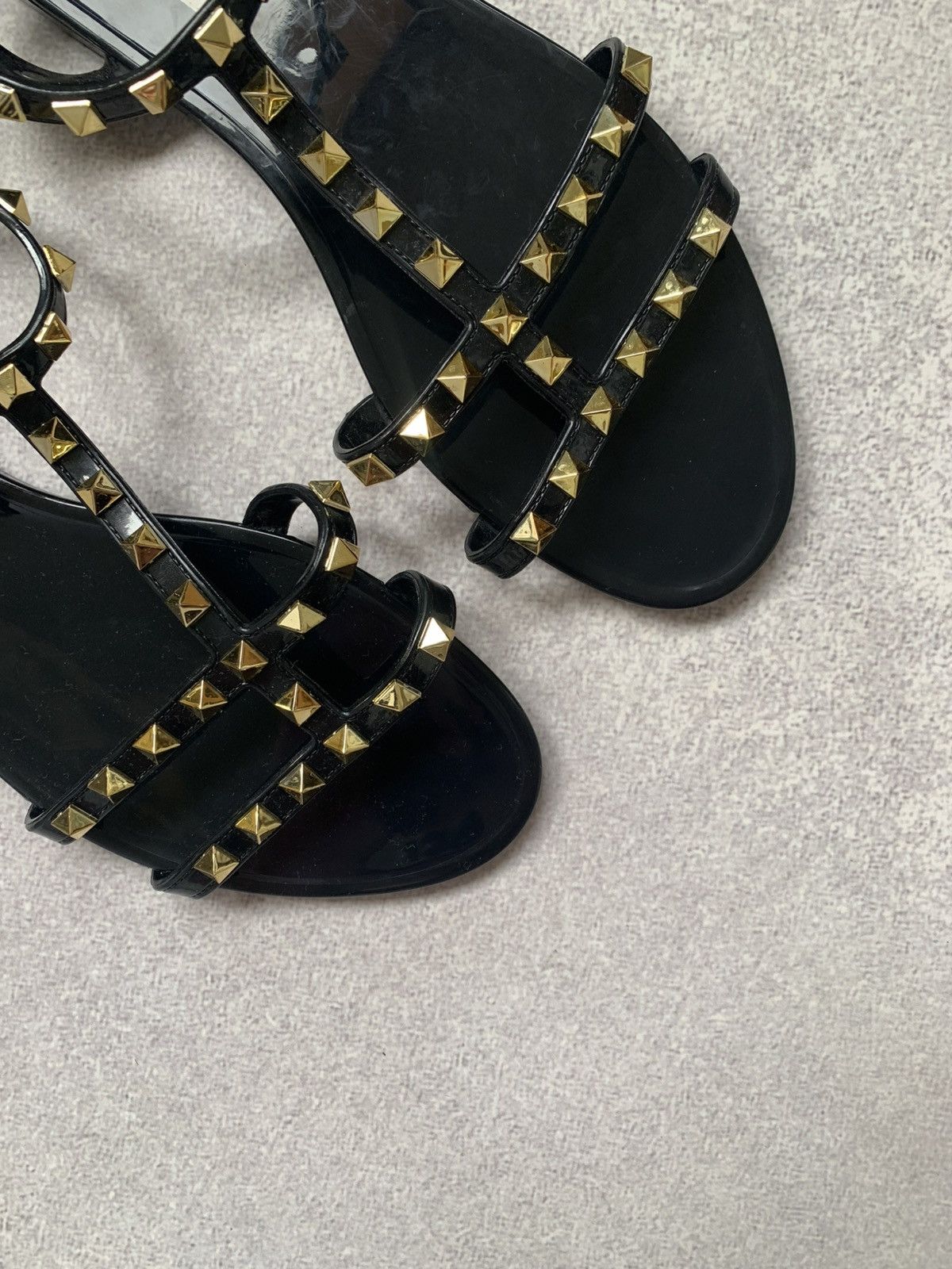 Valentino Valentino Garavani Rockstud Jelly Sandals Size US 9 / IT 39 - 4 Thumbnail