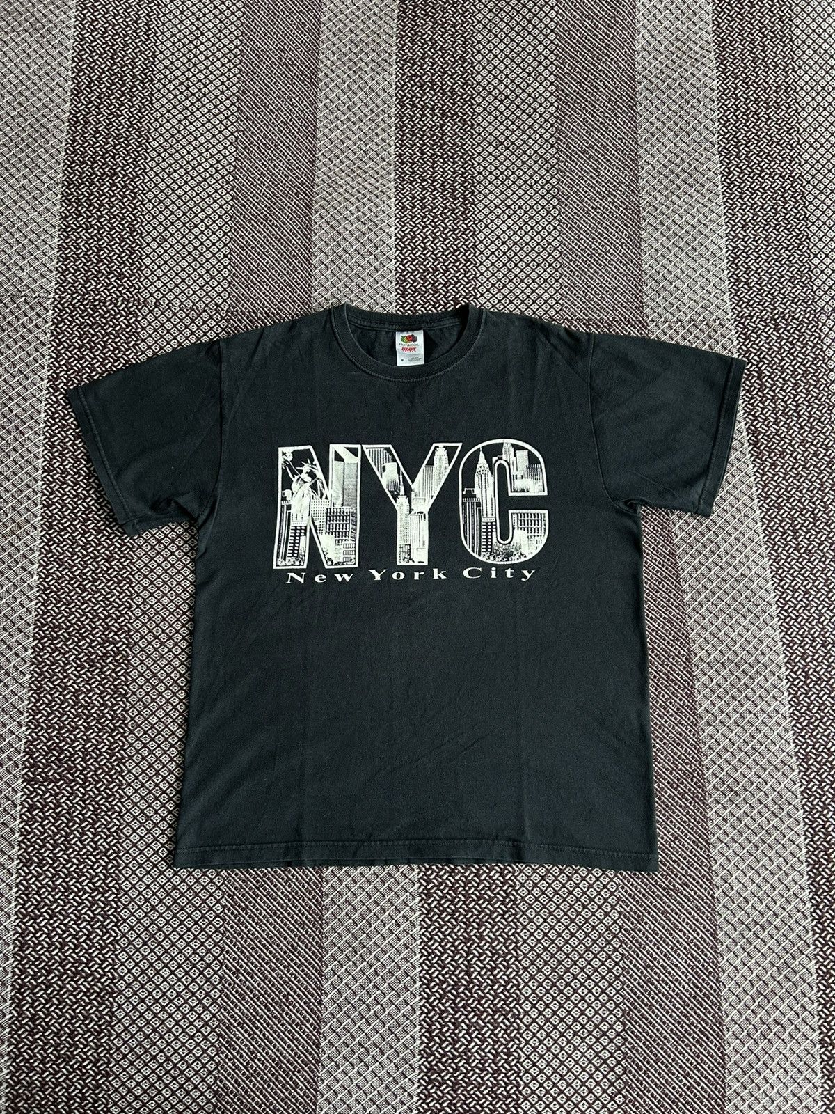 Fruit Of The Loom Vintage FOTL NYC Streetwear T-shirt Men’s Size M 90s Rare Size US M / EU 48-50 / 2 - 1 Thumbnail