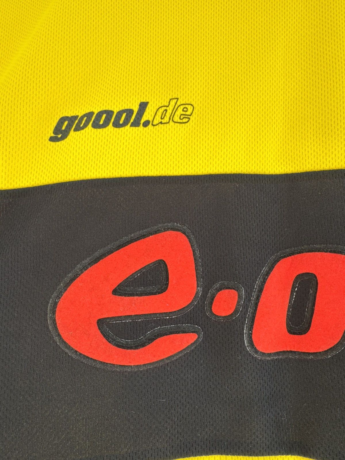 Vintage Frings #8 Borussia Dortmund 2001-2003 Vintage Soccer Jersey Size US XL / EU 56 / 4 - 11 Thumbnail