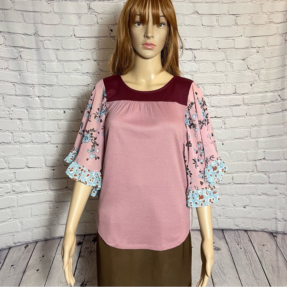 Other NWT New Baea Color Block Flutter Sleeve Size XS Size XS / US 0-2 / IT 36-38 - 2 Thumbnail