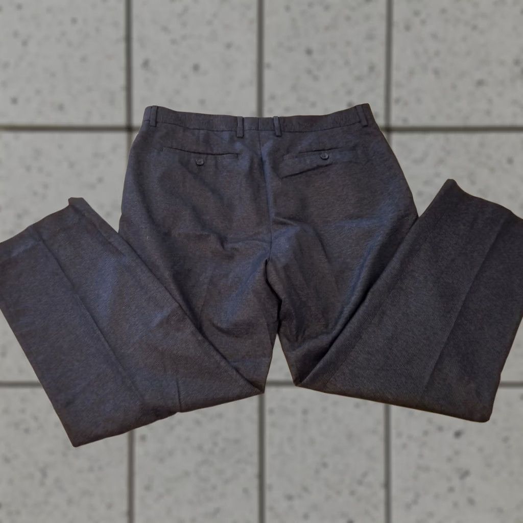 Banana Republic Banana Republic Dress Pants 38x32 Navy Blue Chino Khaki Slack Trop 38x30 Mens Pants Regular Inseam 32 in blue Size US 38 / EU 54 - 1 Thumbnail