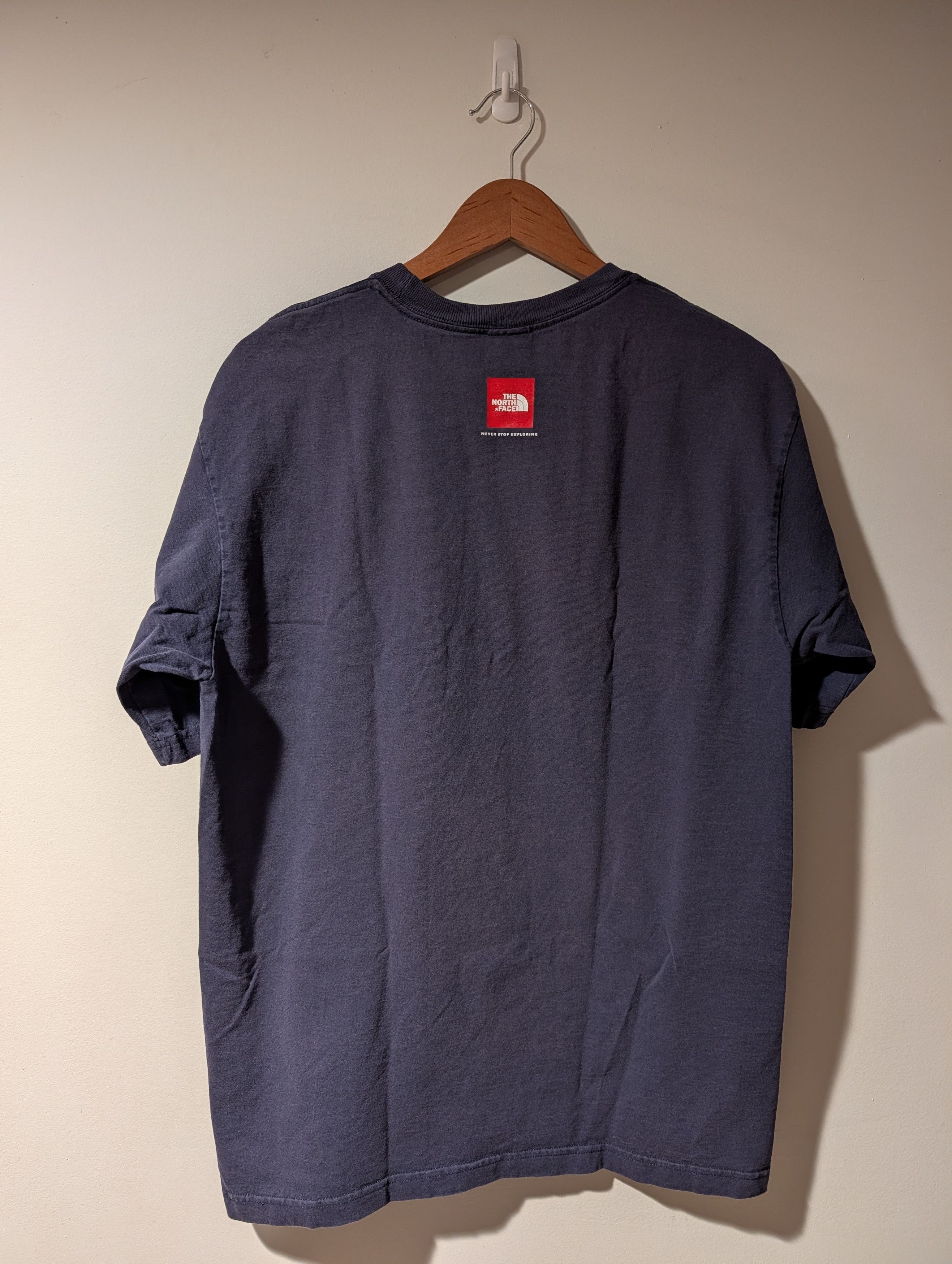 The North Face Vintage Y2K The North Face Graphic T-Shirt Box Logo Large Size US L / EU 52-54 / 3 - 6 Thumbnail