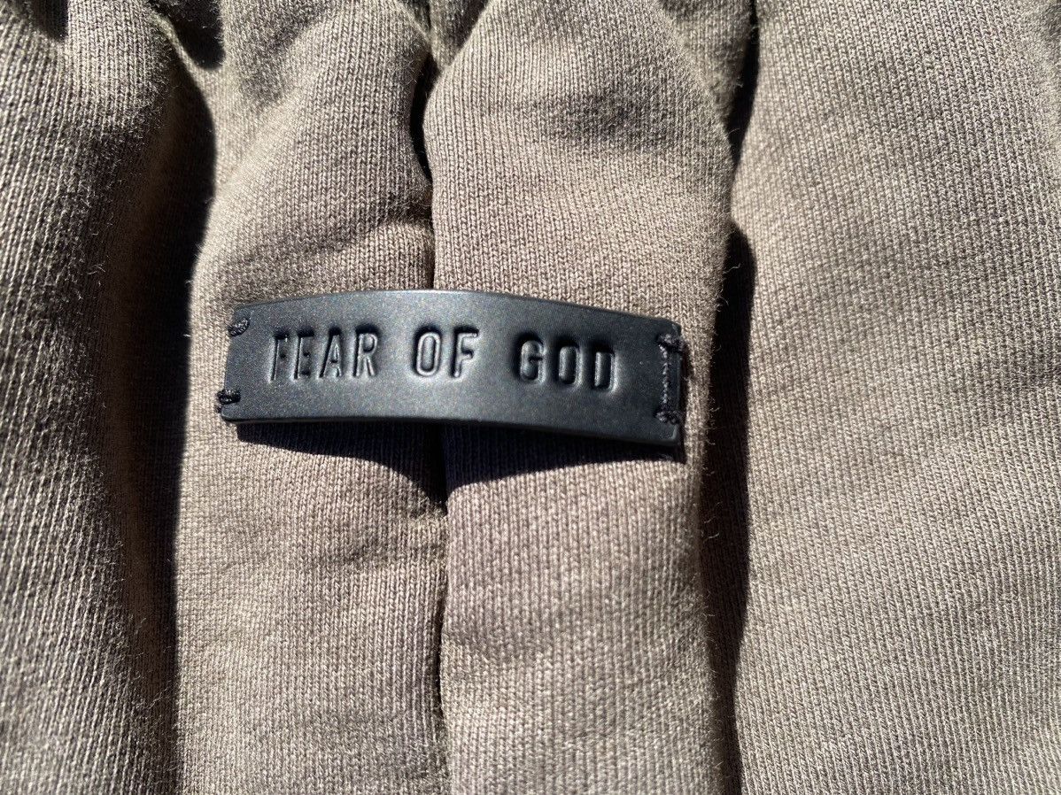 Fear of God Fear of God 8th Collection Sweatshort Small Olive Retail$505 Size US 32 / EU 48 - 4 Thumbnail