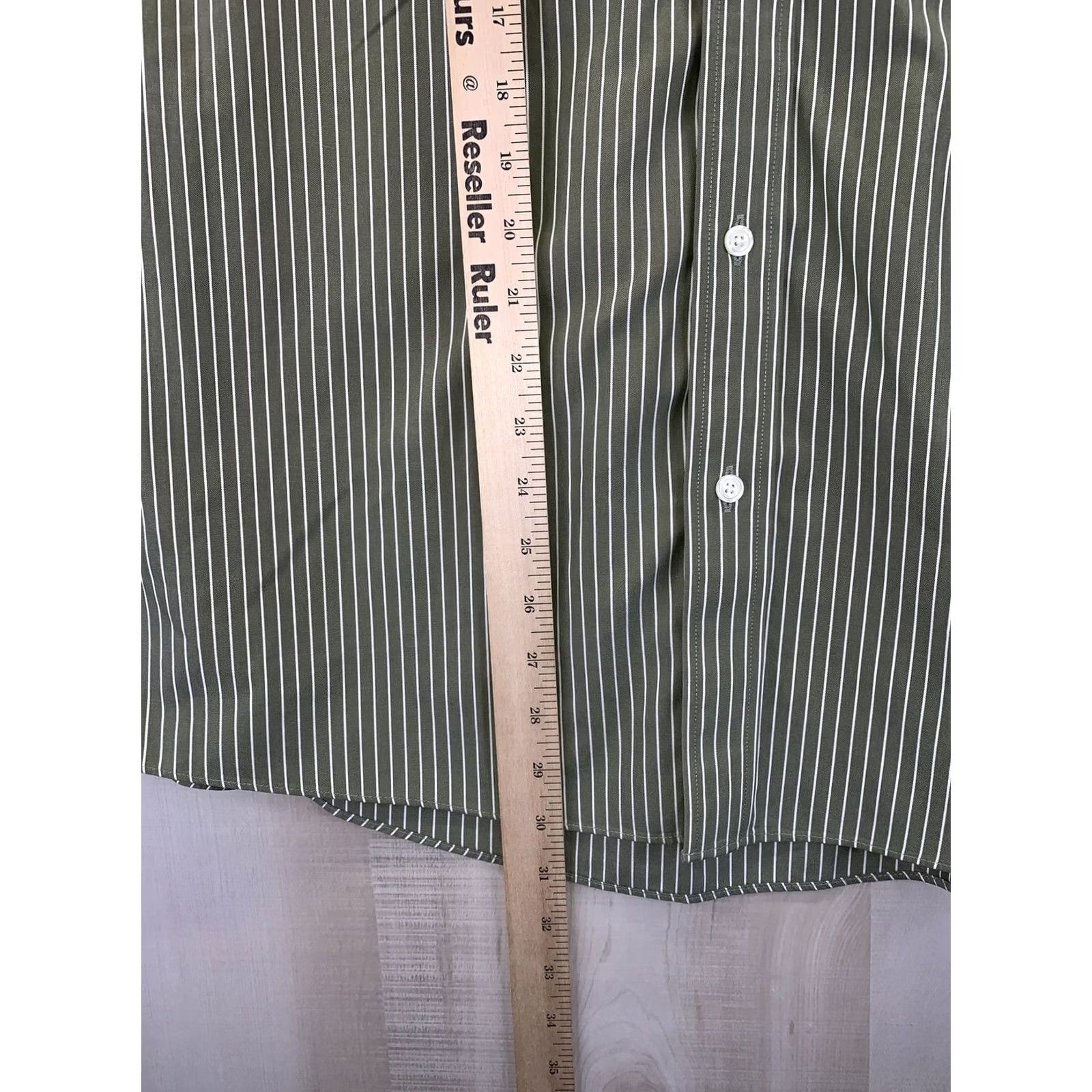 Eddie Bauer Eddie Bauer Wrinkle Resistant Relaxed Fit Green Striped Button Down Shirt SZ L Size US L / EU 52-54 / 3 - 4 Thumbnail