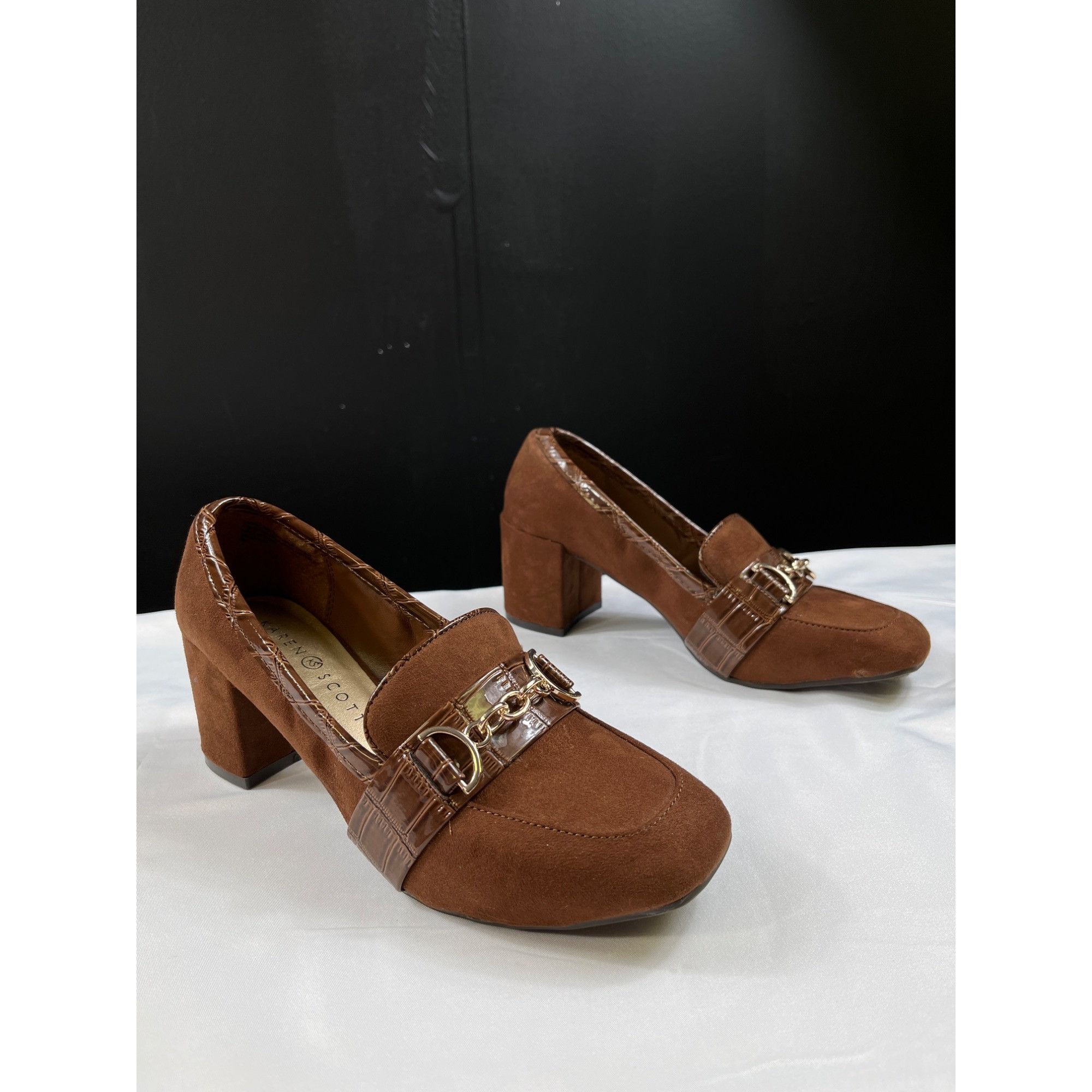 Designer Karen Scott Womens Brown loafer Heels Size 7M SKU 7303 Size US 7 / IT 37 - 3 Thumbnail
