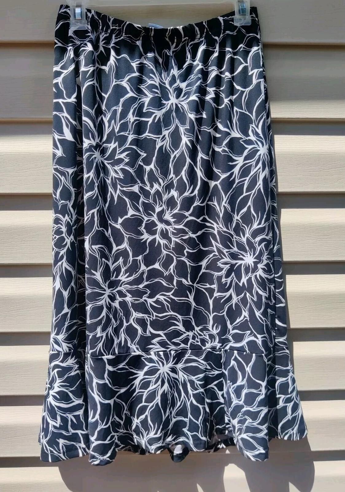 Other Vintage Sag Harbor Stretch Petite Black White Floral Skirt S Size 28" / US 6 / IT 42 - 4 Thumbnail