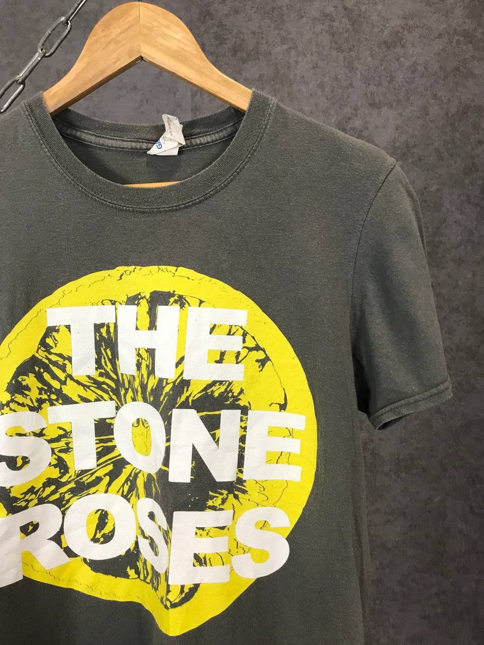 Band Tees The Stone Roses big center logo rock band tee Size US S / EU 44-46 / 1 - 2 Thumbnail