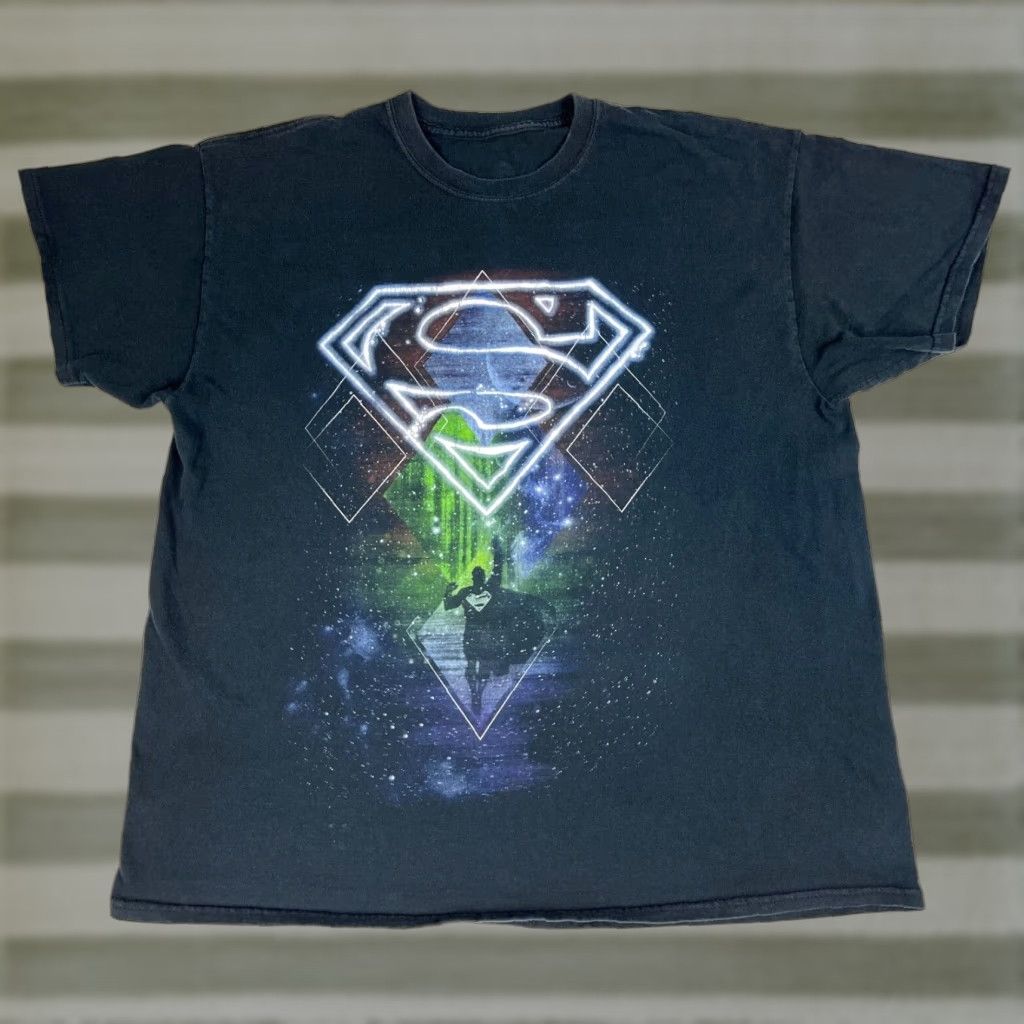 DC Comics DC Comics Superman T-Shirt Mens XL Black Short Sleeve Crew Neck Shirt Size US XL / EU 56 / 4 - 1 Thumbnail