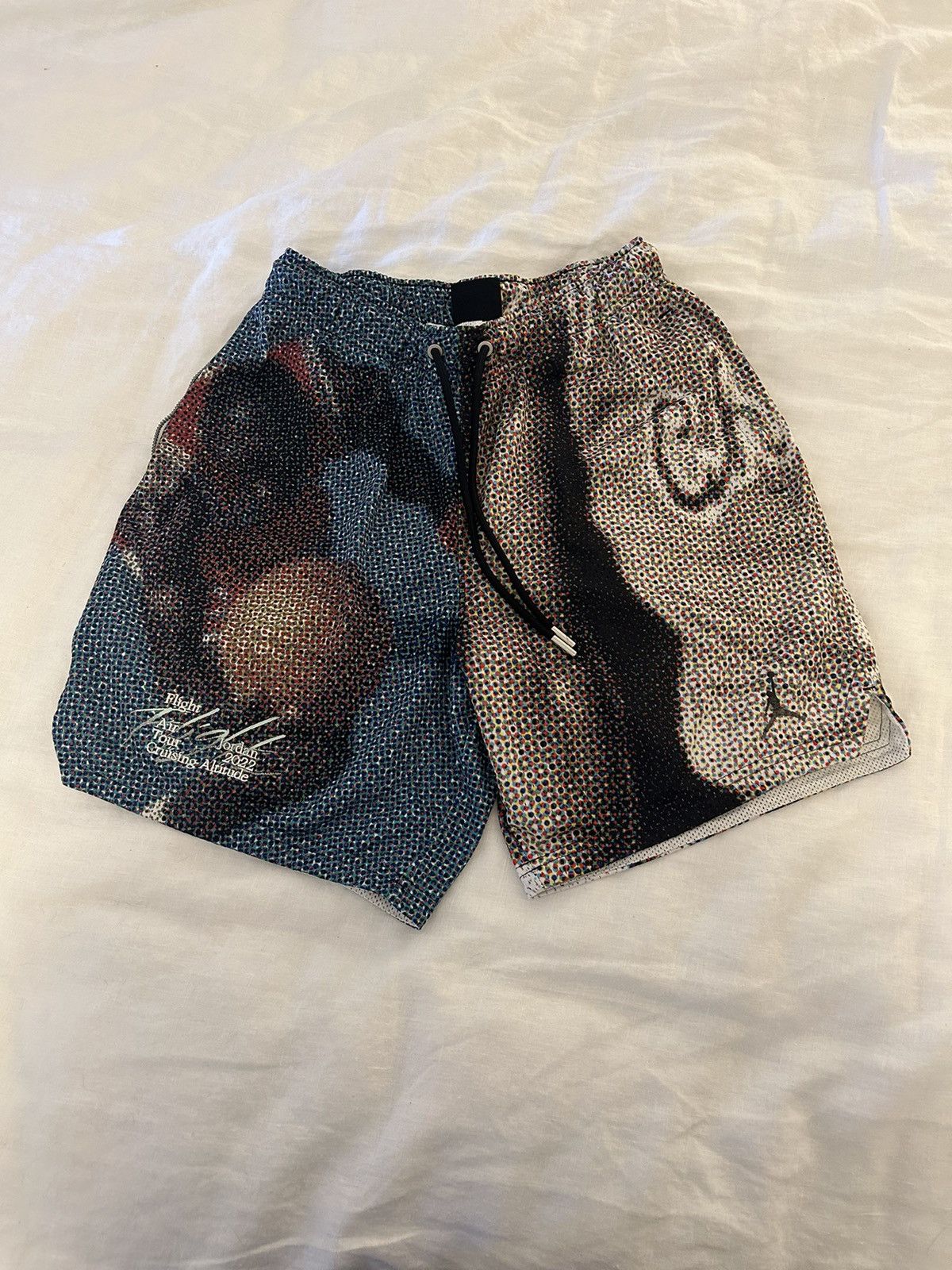 Jordan Brand Jordan Graphic (RGB Dots) Size US 32 / EU 48 - 1 Thumbnail