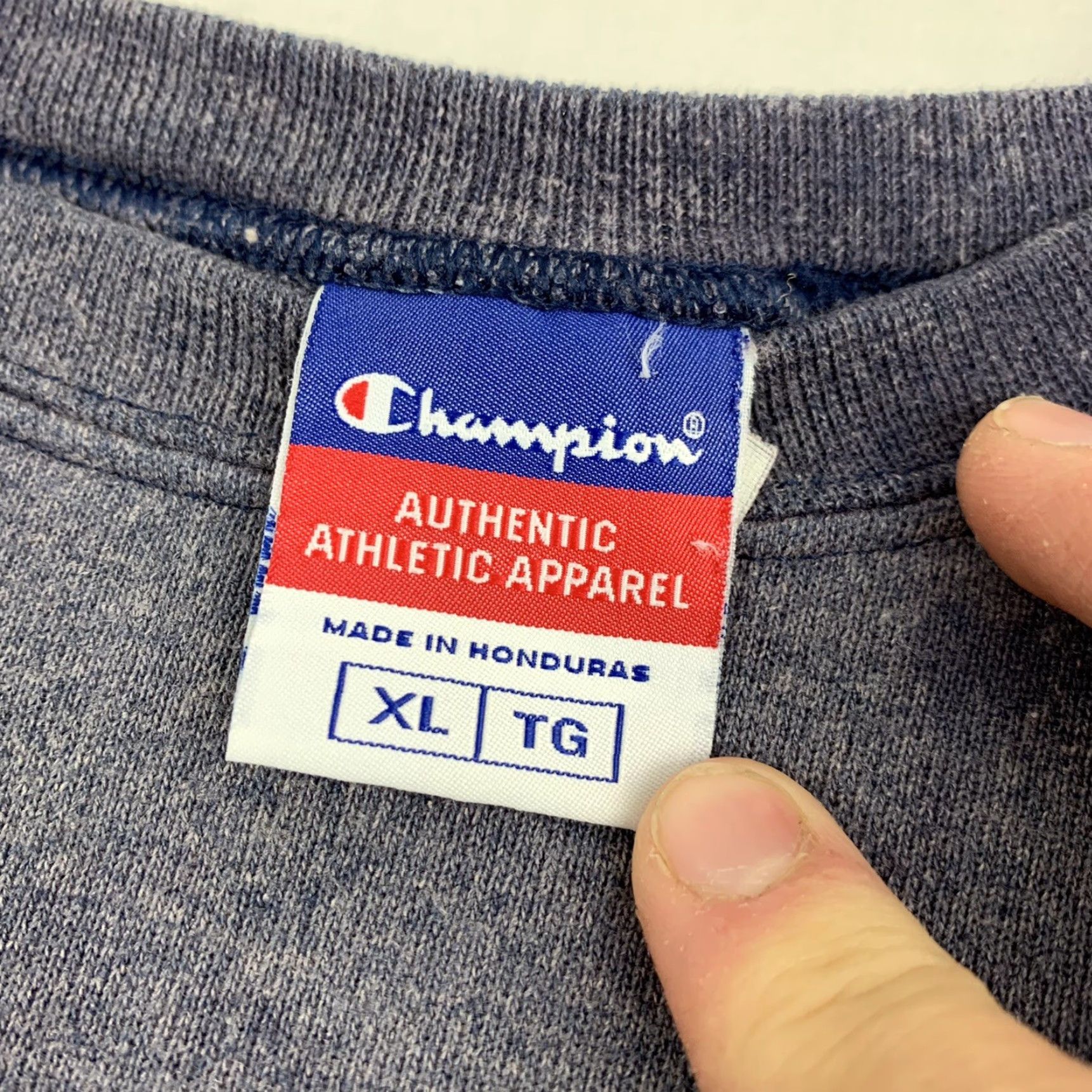 Champion VINTAGE Champion Sweatshirt Adult XL Navy Bleach Dyed Crewneck Pullover Y2K Mens Size US XL / EU 56 / 4 - 2 Thumbnail