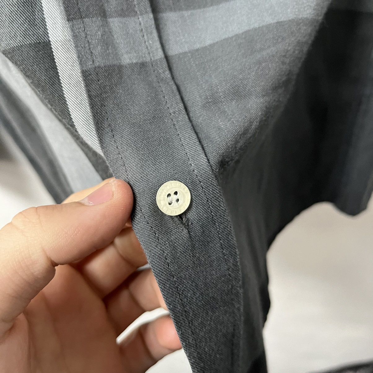 Burberry Burberry shirt Size US S / EU 44-46 / 1 - 10 Thumbnail
