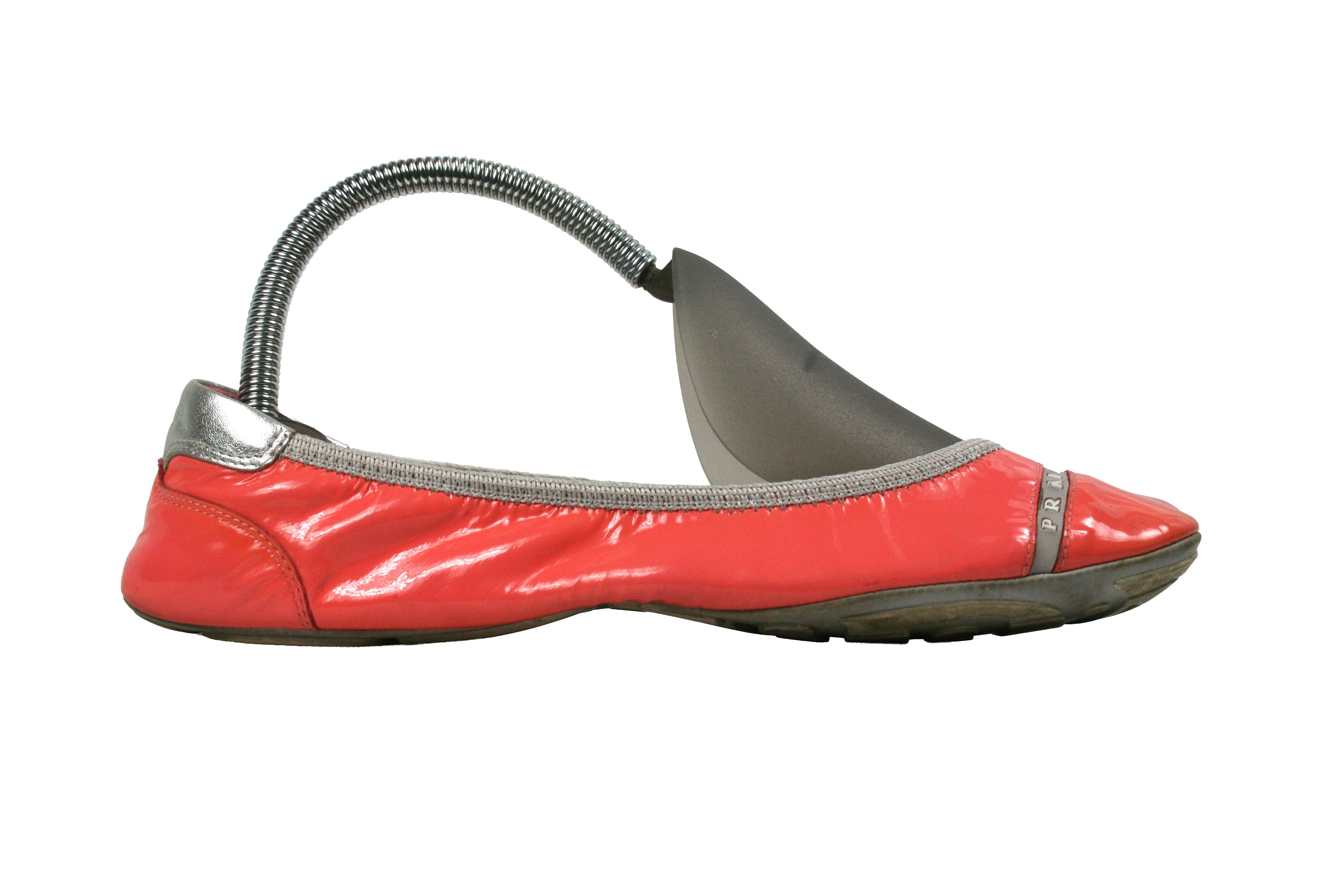 Prada 00S Logo Y2K Stretch Ballerinas Patent Leather Vintage Size US 7.5 / IT 37.5 - 4 Thumbnail