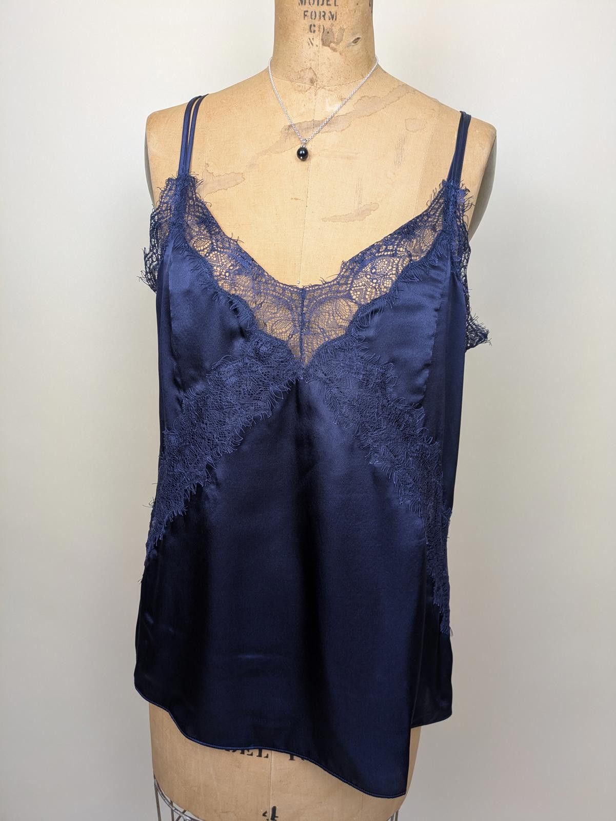 Other midnight blue silk lace cami top Size ONE SIZE - 1 Thumbnail
