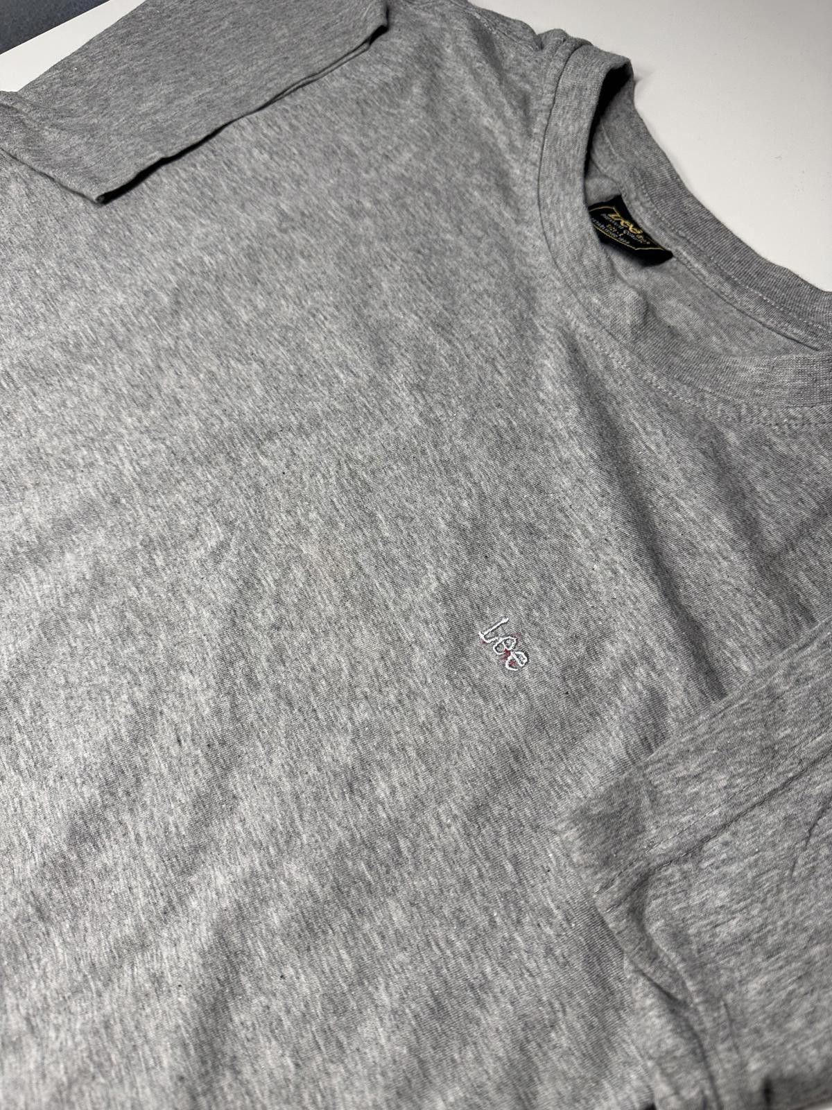 Lee Comfortable Grey T-Shirt Size US L / EU 52-54 / 3 - 5 Thumbnail