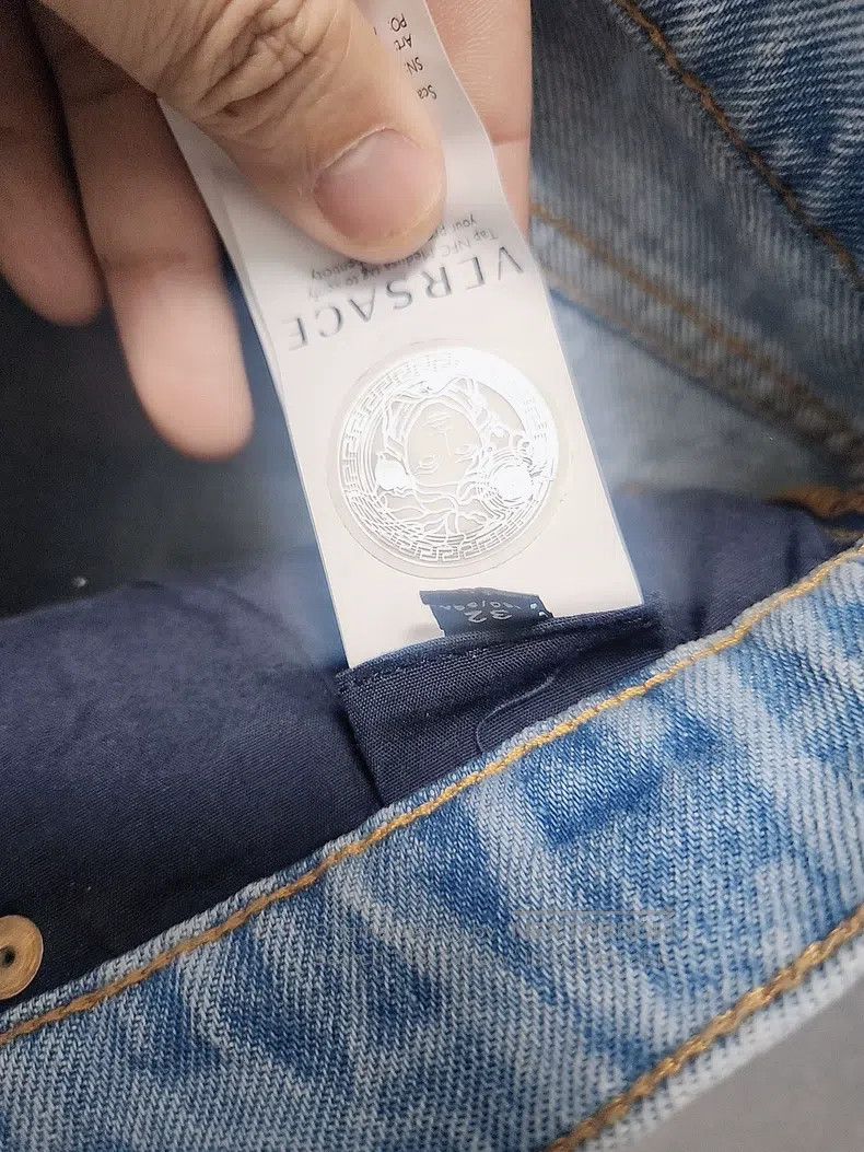 Versace Versace Casual printed jeans Size US 32 / EU 48 - 6 Thumbnail