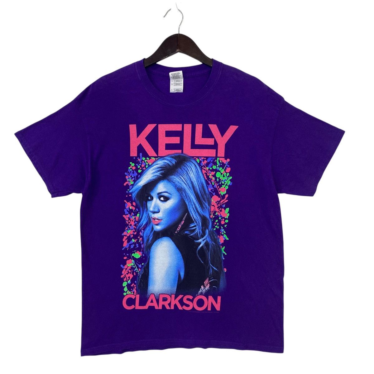 Band Tees KELLY CLARKSON Pop singer songwriter summer tour 2013 shirt Size US L / EU 52-54 / 3 - 1 Thumbnail