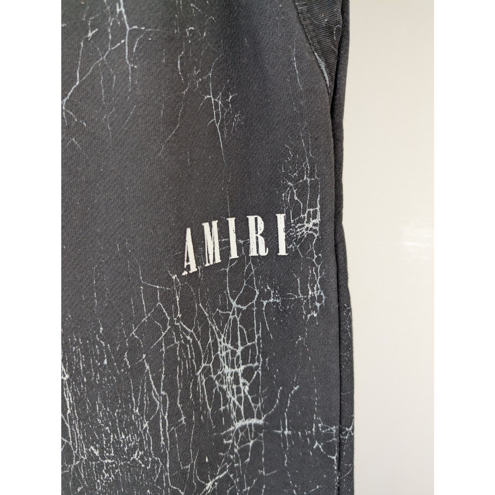 Amiri o1rshd1 Q:3 / Cracked Dye Logo Sweatpants / Joggers in Black Size US 32 / EU 48 - 5 Thumbnail