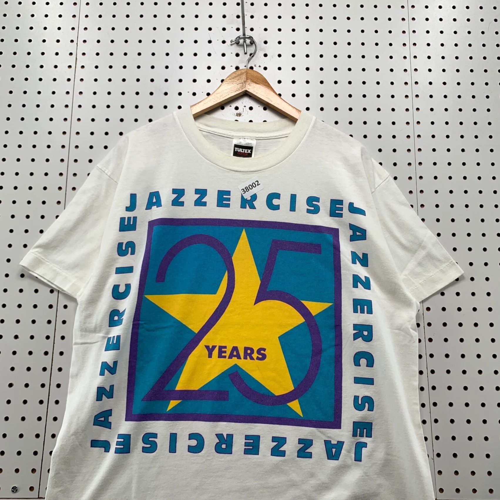 Tultex VINTAGE 90s Jazz Exercise Shrit Men XL White Single Stitch Made USA 25 Years Size US XL / EU 56 / 4 - 2 Thumbnail