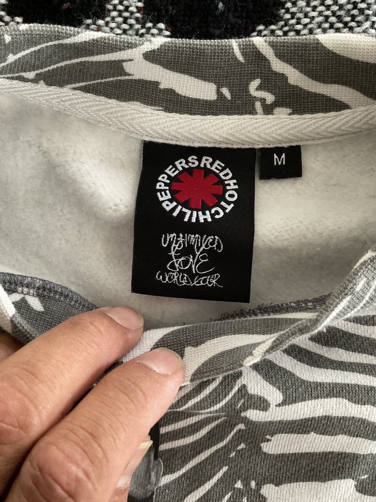 Other Red hot chilli peppers crewneck sweater medium Size US M / EU 48-50 / 2 - 4 Thumbnail