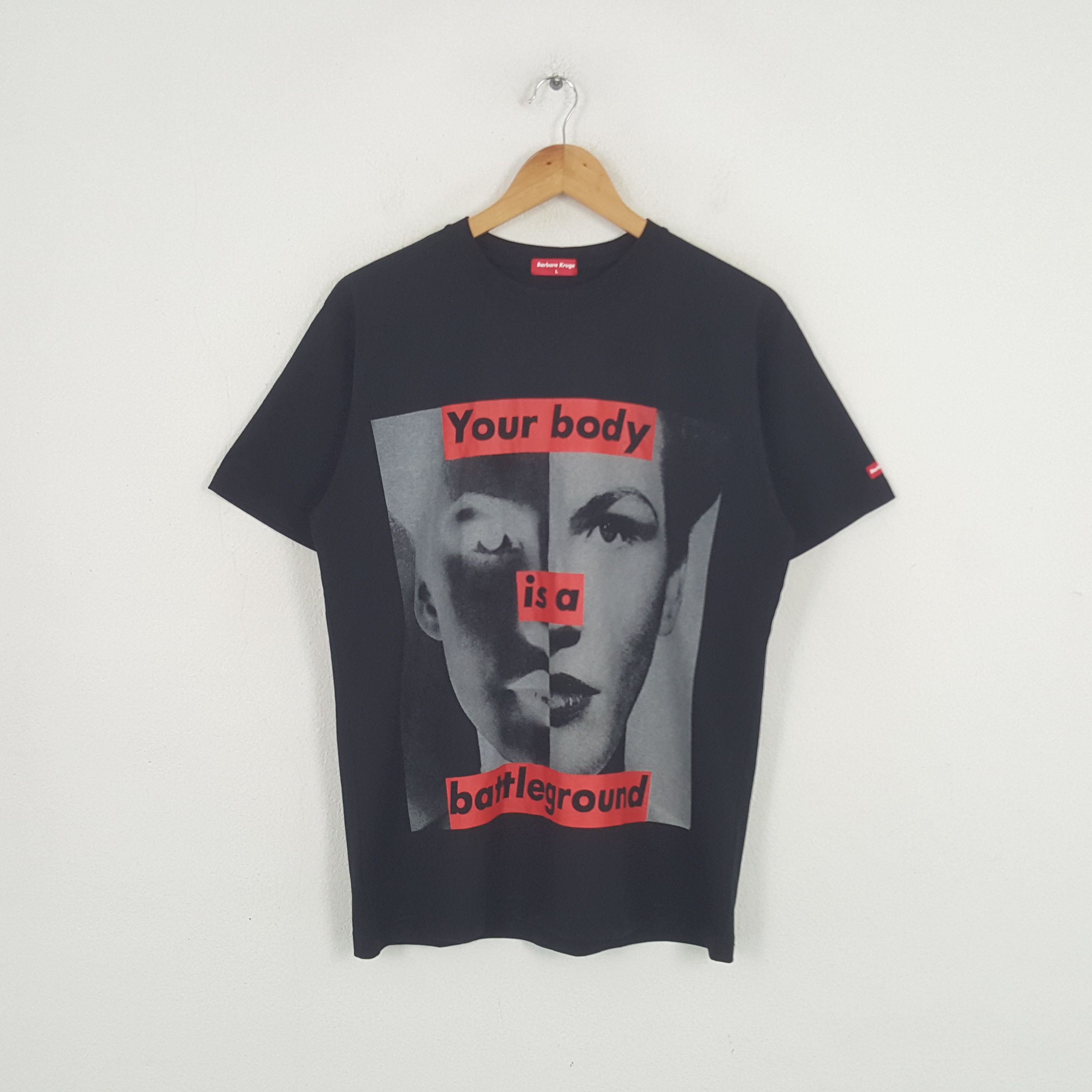 Barbara Kruger × Japanese Brand × Vintage Vintage Barbara Kruger Japanese Brand Art Tshirt Size US L / EU 52-54 / 3 - 1 Thumbnail