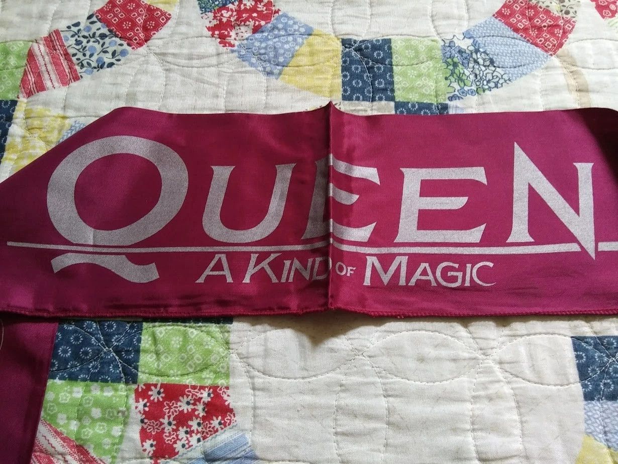 Vintage Vintage Queen Band A Kind Of Magic 1986 Concert Tour Scarf Size ONE SIZE - 3 Thumbnail