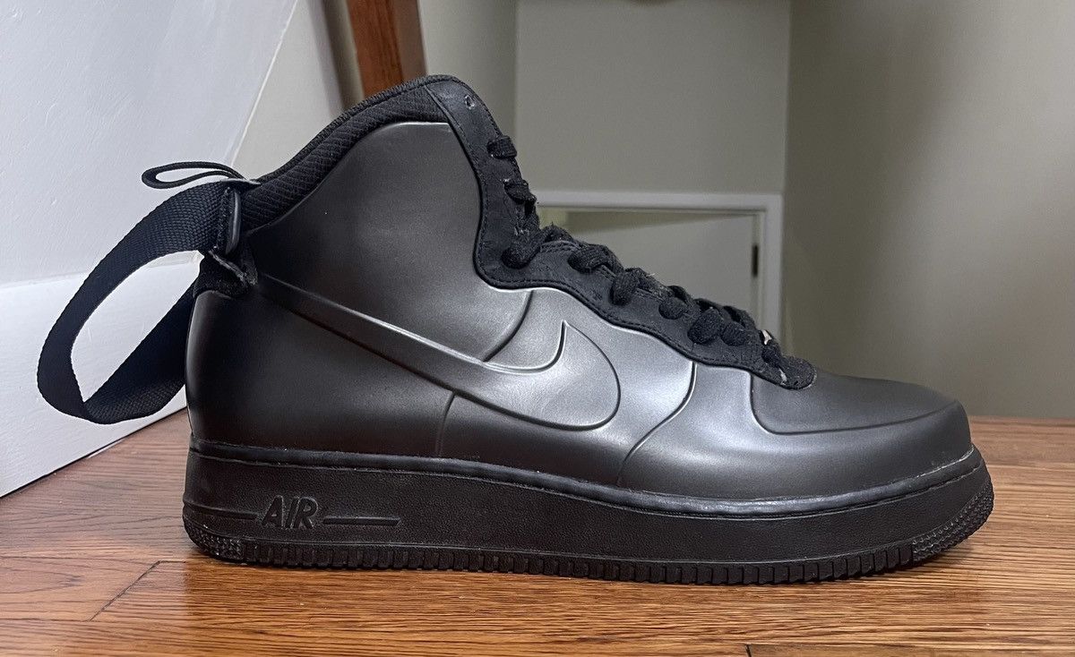 Nike air force 1 foamposite triple black best sale