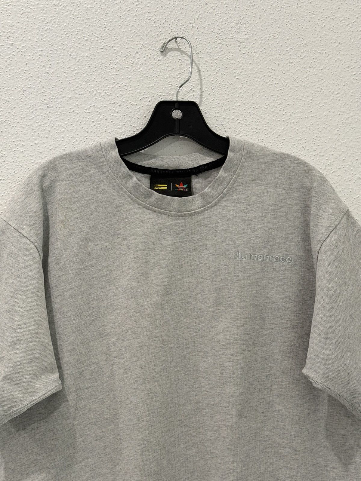 Adidas × Pharrell Adidas Pharrell Williams Human Race Heavyweight Tee Light M Size US M / EU 48-50 / 2 - 2 Thumbnail