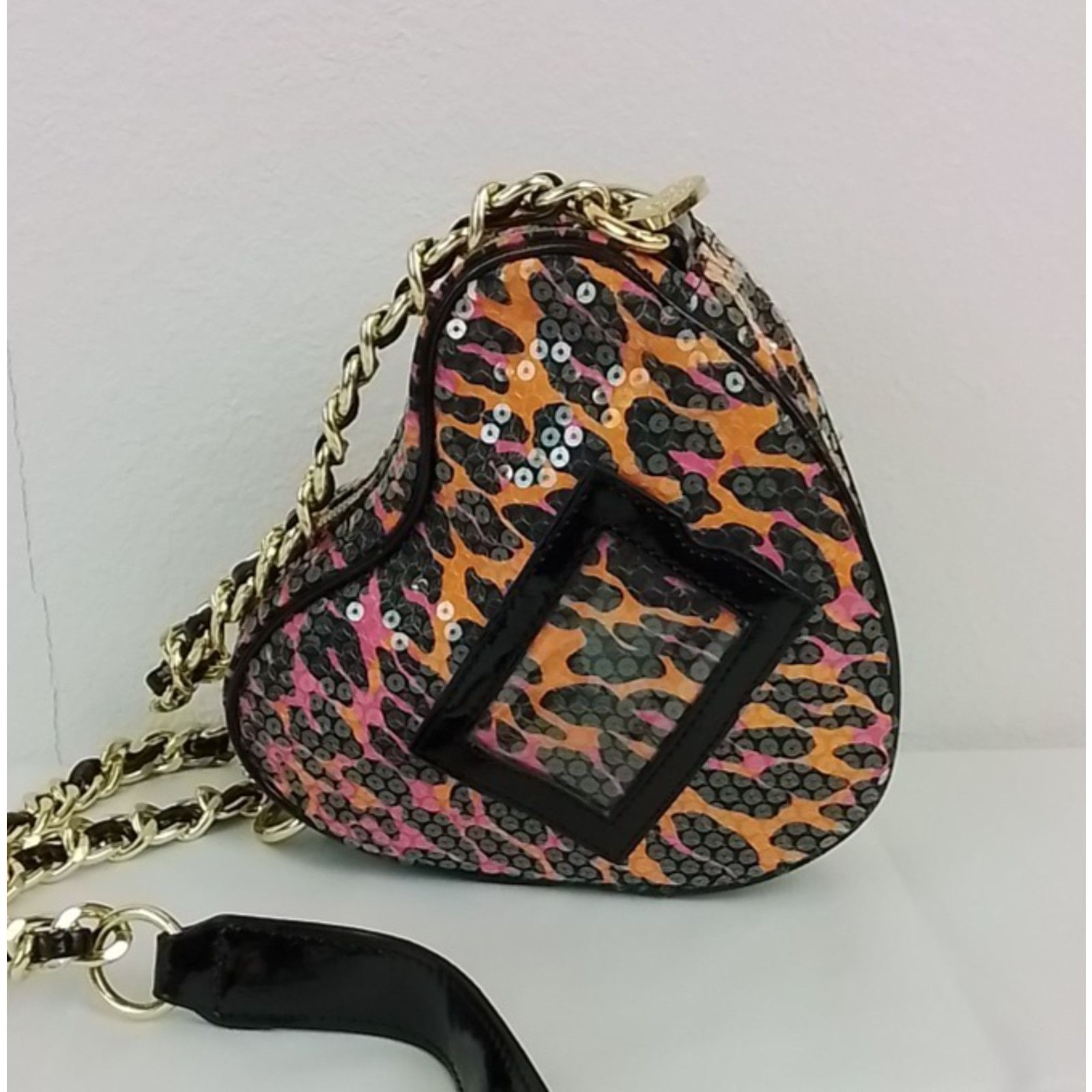 Betsey Johnson Betsey Johnson Purse Orange/Pink Sequin Heart Shaped Size ONE SIZE - 4 Thumbnail