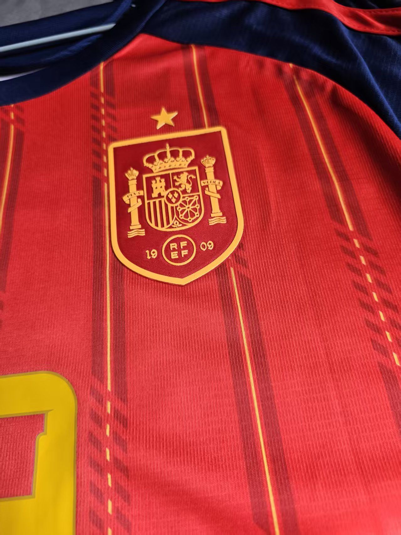 Other Spain #19 Lamine Yamal Jersey Home 2026 Size US L / EU 52-54 / 3 - 4 Thumbnail