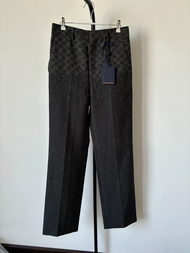 Louis Vuitton Louis Vuitton Thousands of paper cranes printed on trouser Size US 38 / EU 54 - 1 Thumbnail