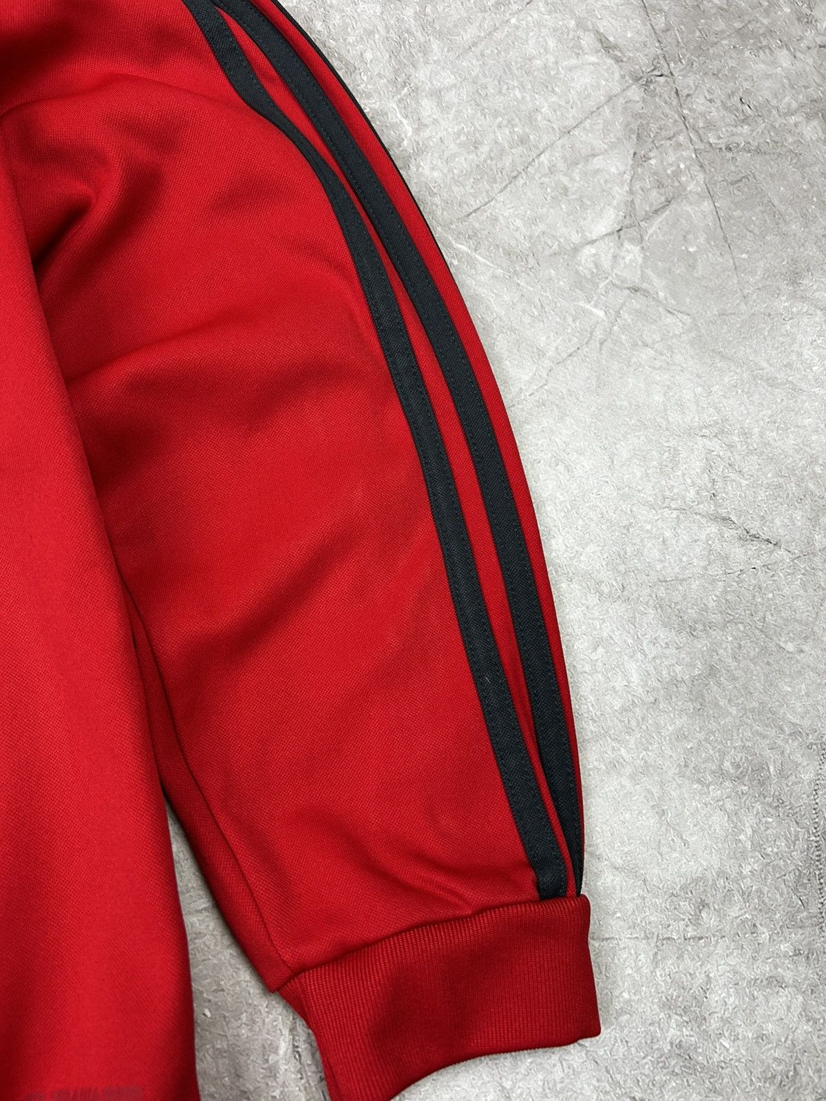 Adidas Vintage Adidas Liverpool Football Sweatshirt Soccer Red Size US L / EU 52-54 / 3 - 11 Thumbnail