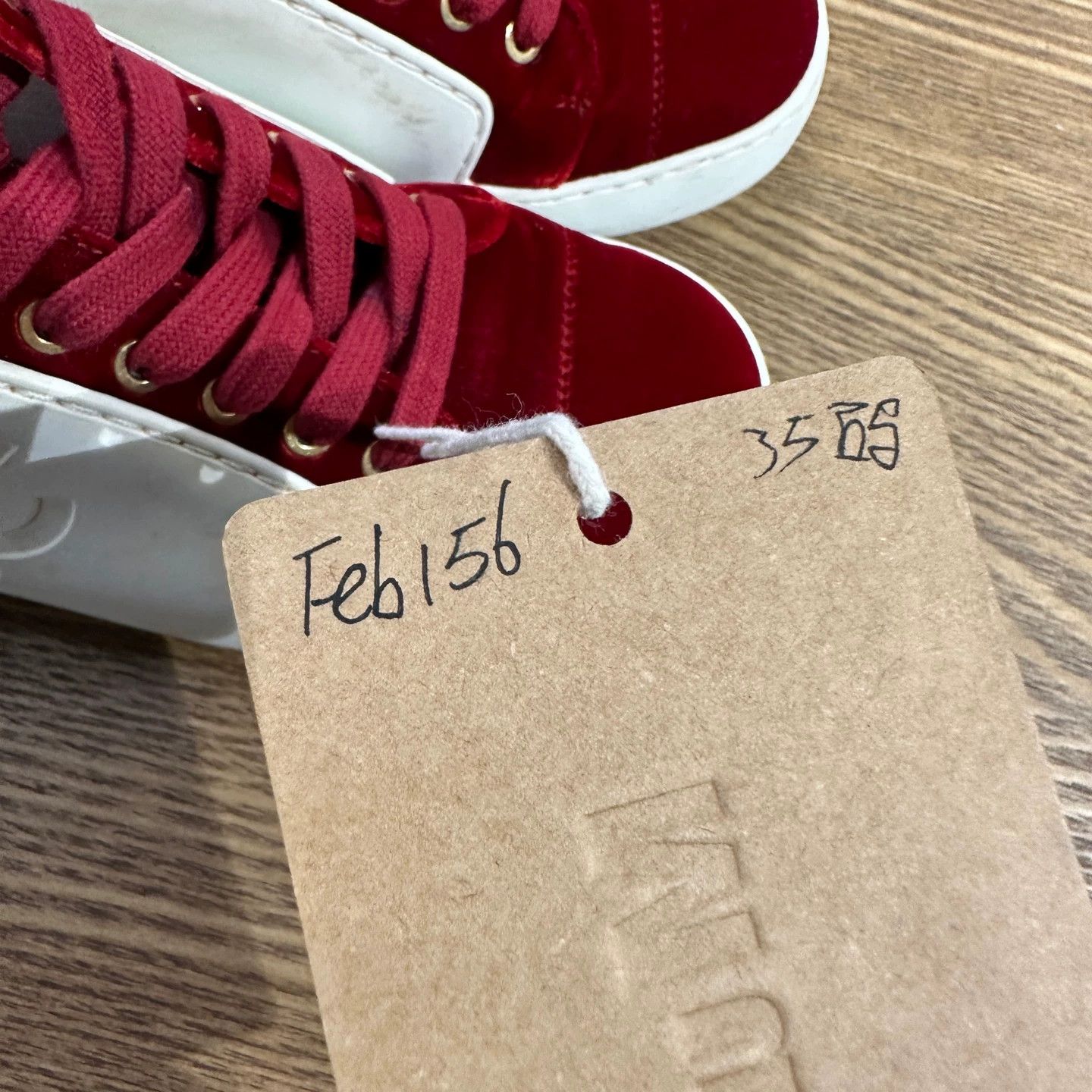 Chanel Chanel feb156 velvet red-white logo sneakers women's Size US 4 / IT 34 - 8 Thumbnail
