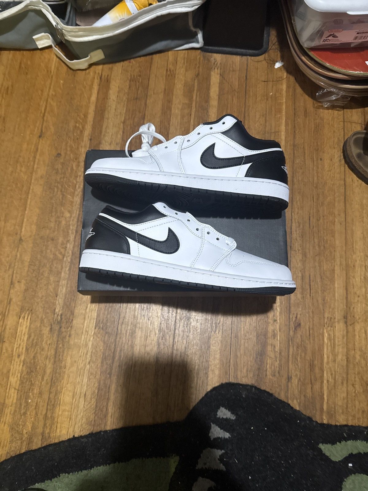 Nike Air Jordan 1 low Size US 9.5 / EU 42-43 - 1 Thumbnail