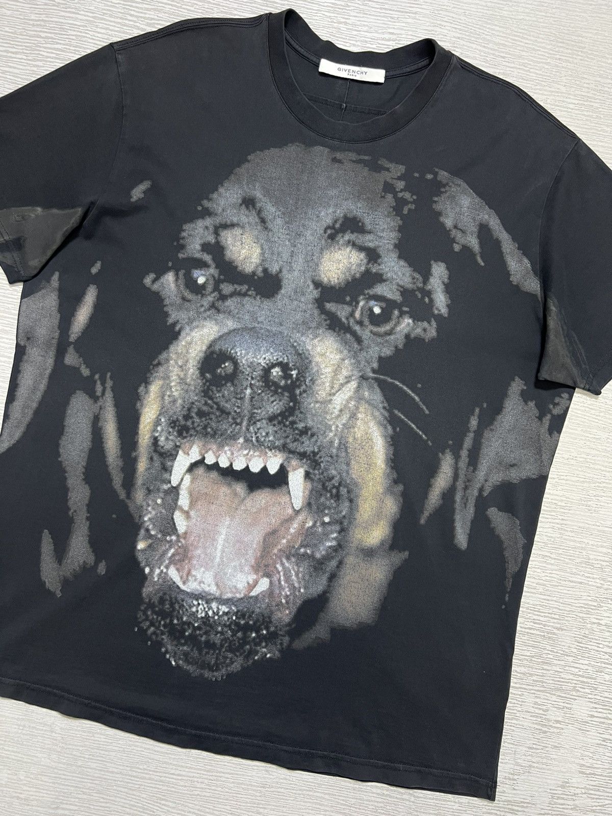Givenchy Givenchy - Riccardo Tisci - Rottweiler Oversized T-Shirt Size US S / EU 44-46 / 1 - 3 Thumbnail