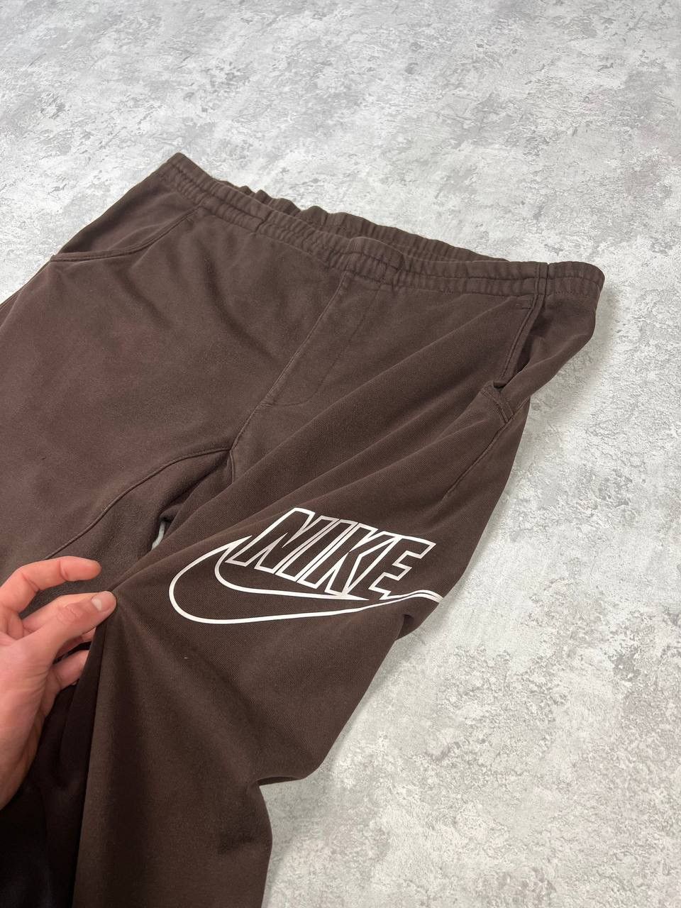 Nike Vintage Nike Y2K Brown Baggy Sweatpants Size XL Size US 37 - 5 Thumbnail