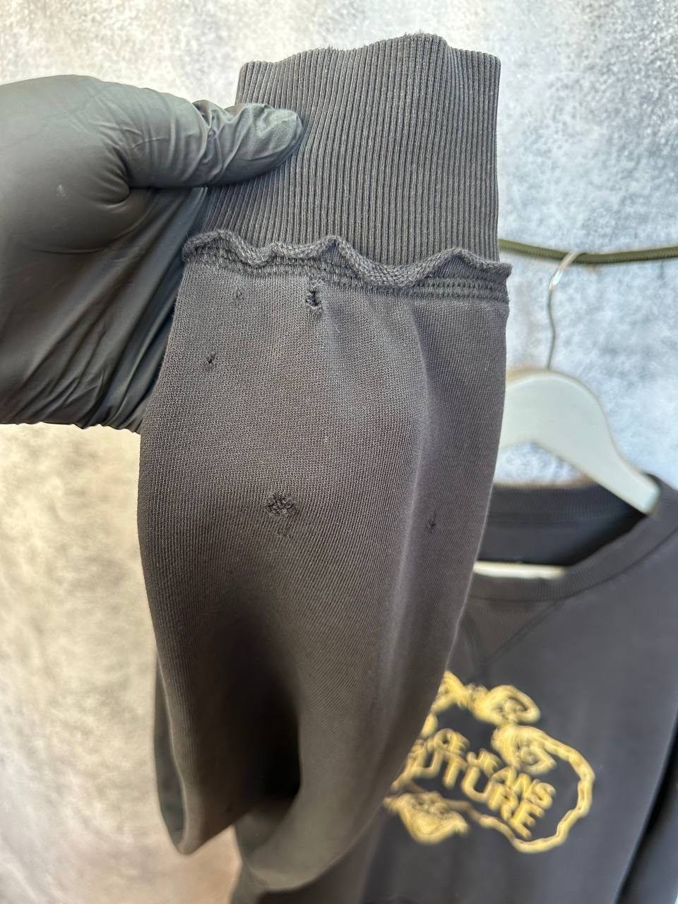 Versace Jeans Couture Versace Jeans Couture Felpa Distressed Sweatshirt Embossed Size US M / EU 48-50 / 2 - 17 Thumbnail