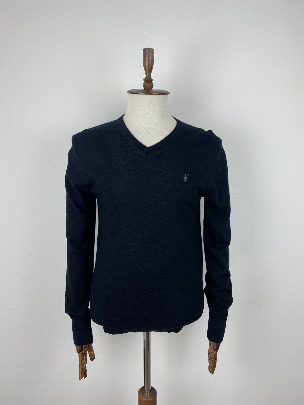 Allsaints Men’s Allsaints Mode Merino V Neck Sweater size L Size US L / EU 52-54 / 3 - 1 Thumbnail