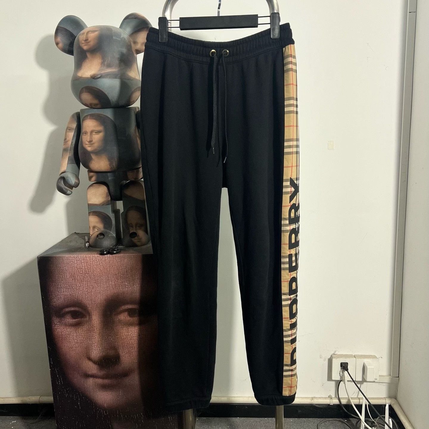 Burberry Burberry Plaid Casual Pants 30 Men Size US 30 / EU 46 - 1 Thumbnail