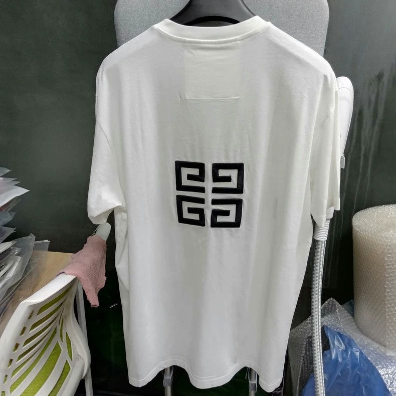 Other Givenchy New men's casual sports T-shirt chest letter prin Size US L / EU 52-54 / 3 - 2 Thumbnail