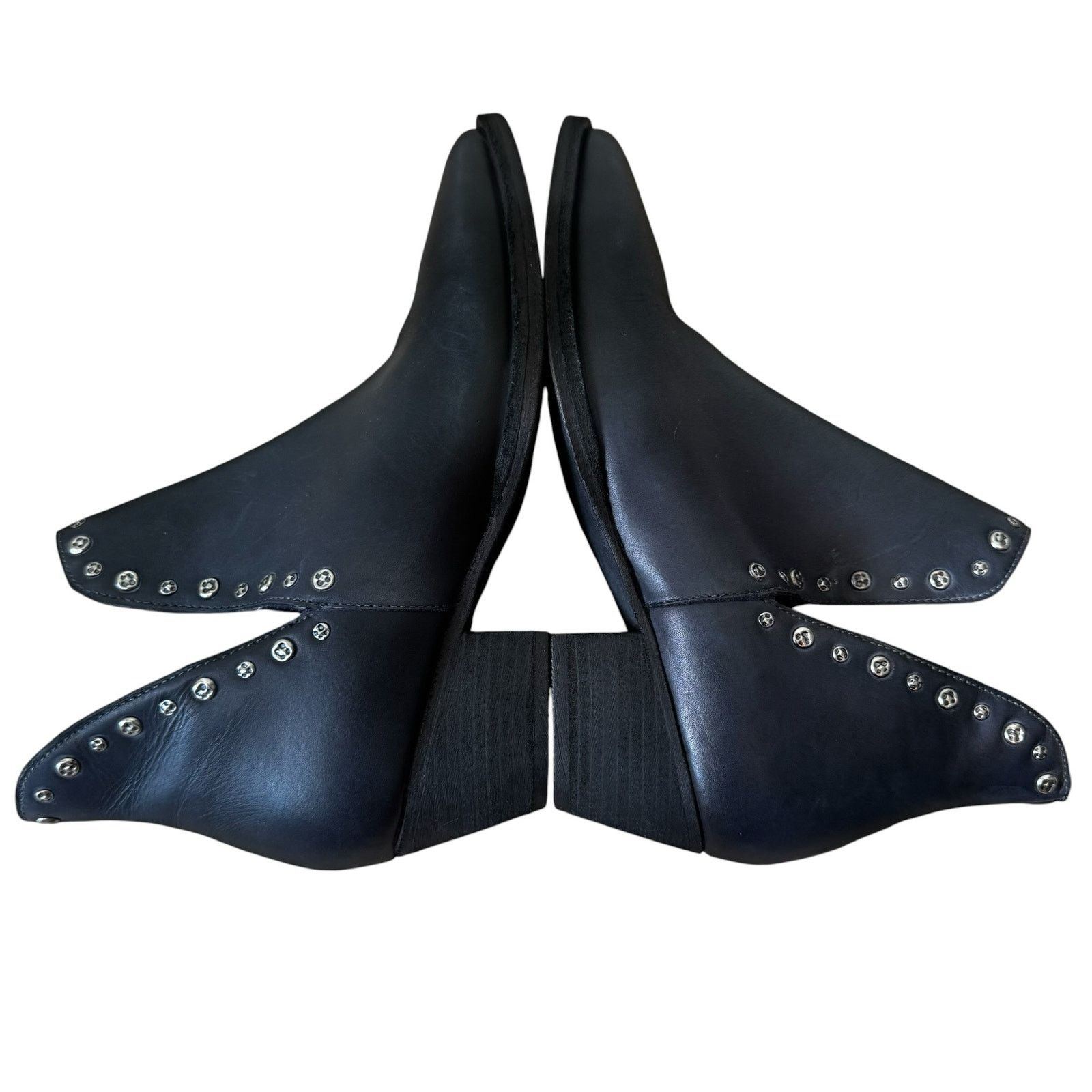 Free People FREE PEOPLE Studded Charm Double V Ankle Boots Size 37/6.5 Size US 6.5 / IT 36.5 - 8 Thumbnail