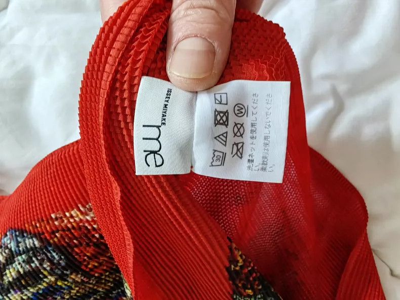 Issey Miyake issey miyake size:one size Red pleated coat Size XS / US 0-2 / IT 36-38 - 3 Thumbnail
