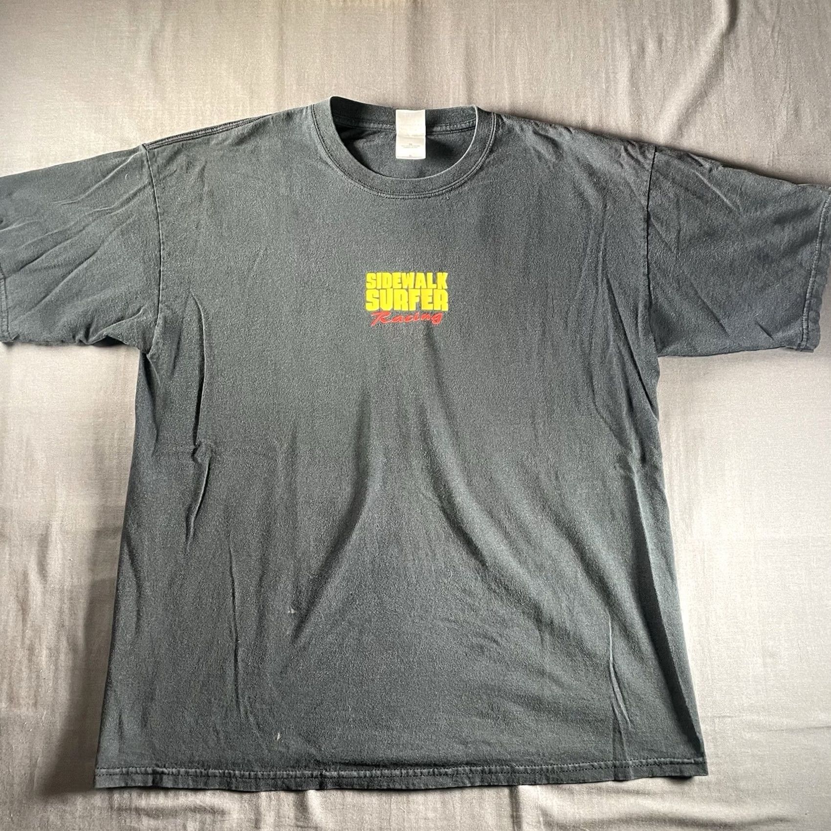 Gildan Gildan Shirt Men XL Sidewalk Surfer California Black Y2K Racing Hotrod Skate Men’s XL Size US XL / EU 56 / 4 - 3 Thumbnail