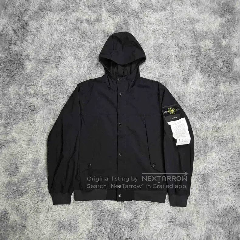 Stone Island Stone Island Softshell Series Solid Color Single Breasted Size US L / EU 52-54 / 3 - 1 Thumbnail