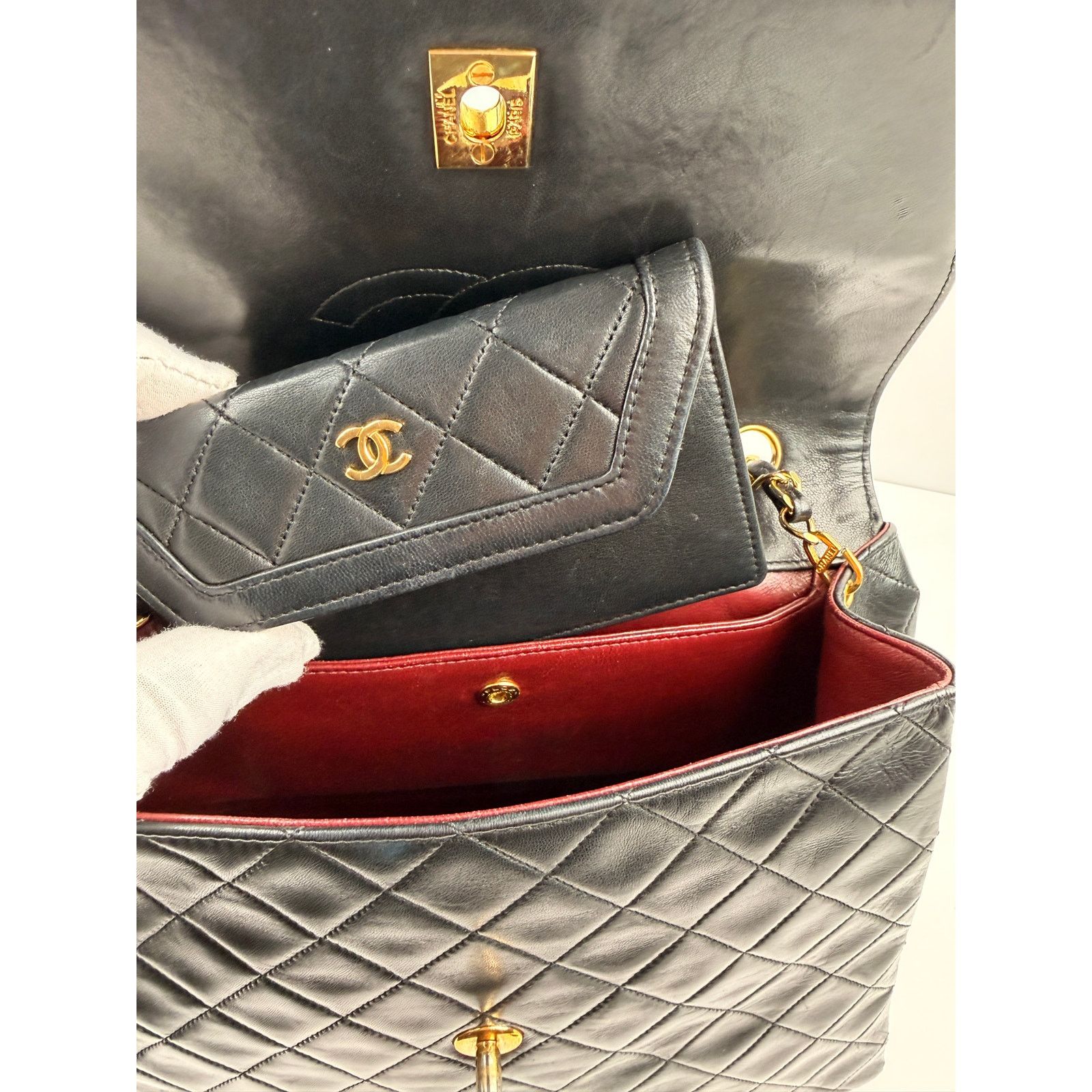 Chanel Chanel Vintage Black Quilted Trapezoid Flap Shoulder Bag Size ONE SIZE - 12 Thumbnail