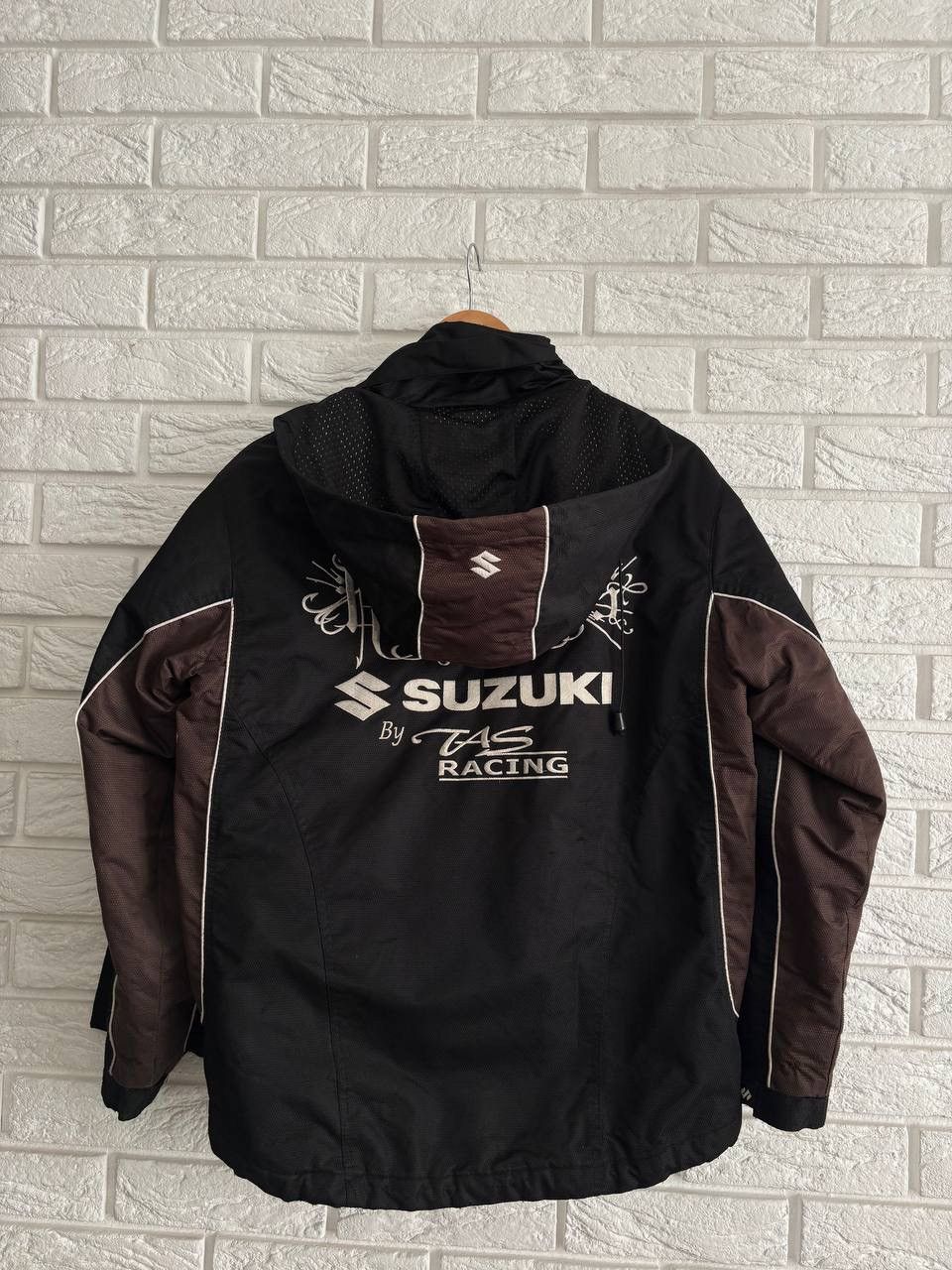 Formula 1 Vintage Suzuki Relentless by taz racing hoodie jacket Size US XXS / EU 40 - 21 Thumbnail